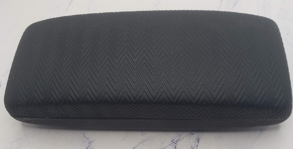 Michael Ryen Grey Zigzag Pattern rectangular Eyeglass Case With Cleaning Cloth
